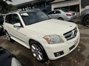 Mercedes-Benz GLK-Class 350 4MATIC 2012 White