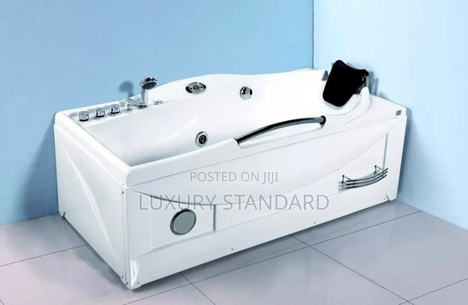 Single Jacuzzi White