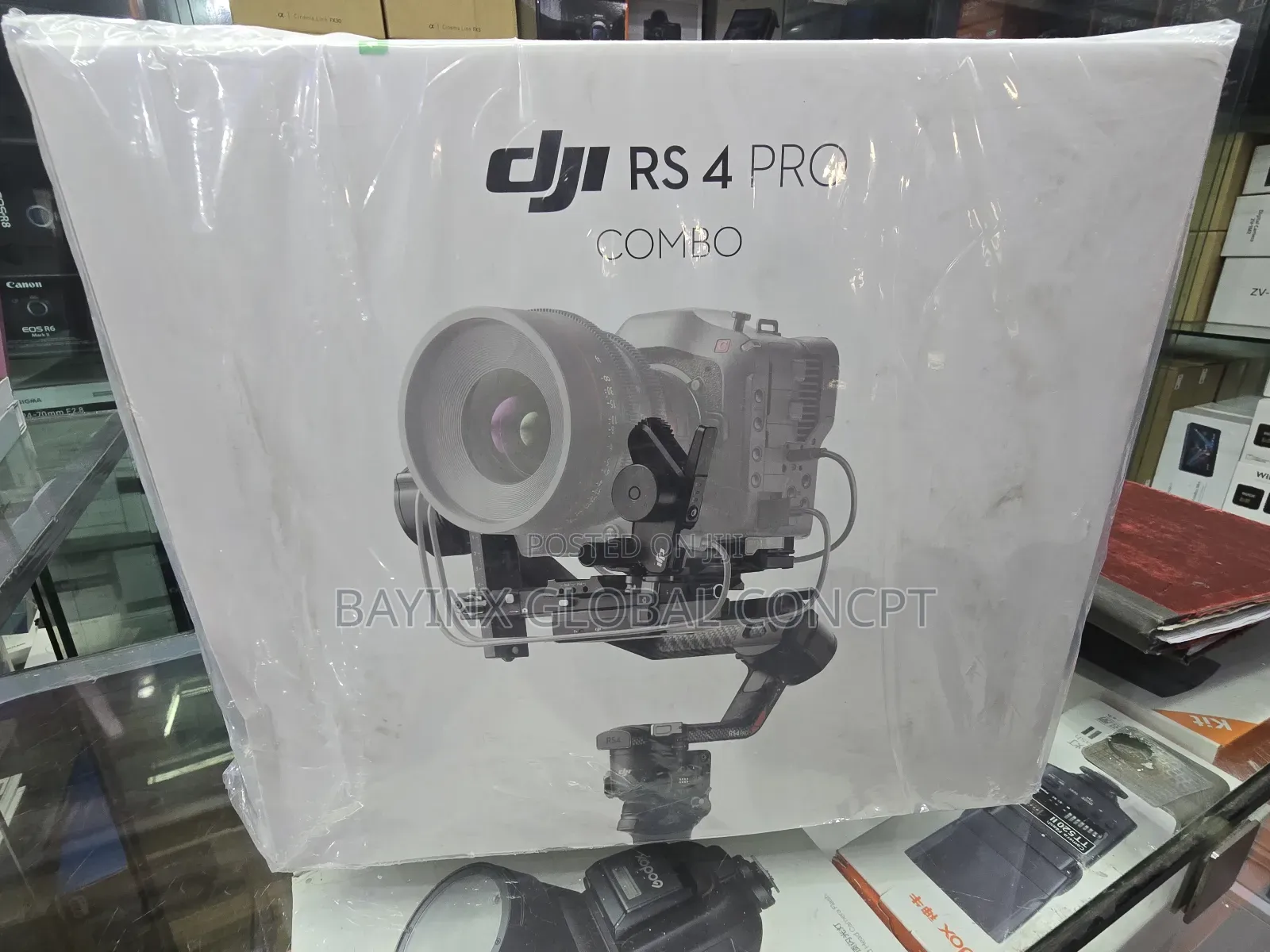 Dji Rs 4 Pro Combo, 3-Axis Gimbal Stabilizer for Cameras
