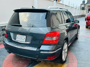 Mercedes-Benz GLK-Class 2010 Gray