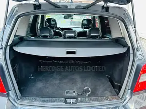 Mercedes-Benz GLK-Class 2010 Gray