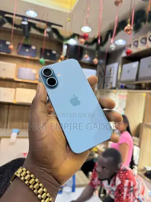 Apple iPhone 16 128 GB Green