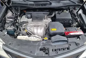 Toyota Camry SE 4dr Sedan (2.5L 4cyl 6A) 2014 Gray
