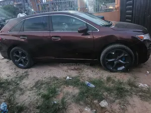 Toyota Venza V6 AWD 2011 Red