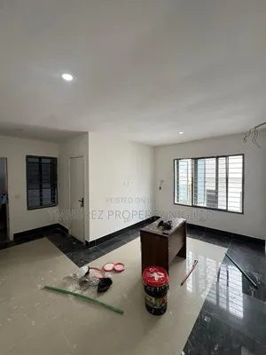 Mini Flat in Lekki Estate for rent