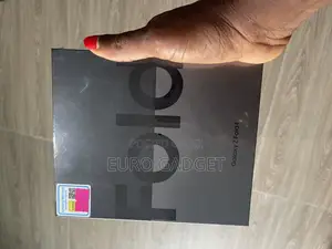New Samsung Galaxy Z Fold4 256 GB Gold