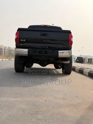 Toyota Tundra 2017 Black