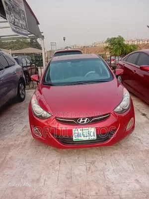 Hyundai Elantra 2012 Red