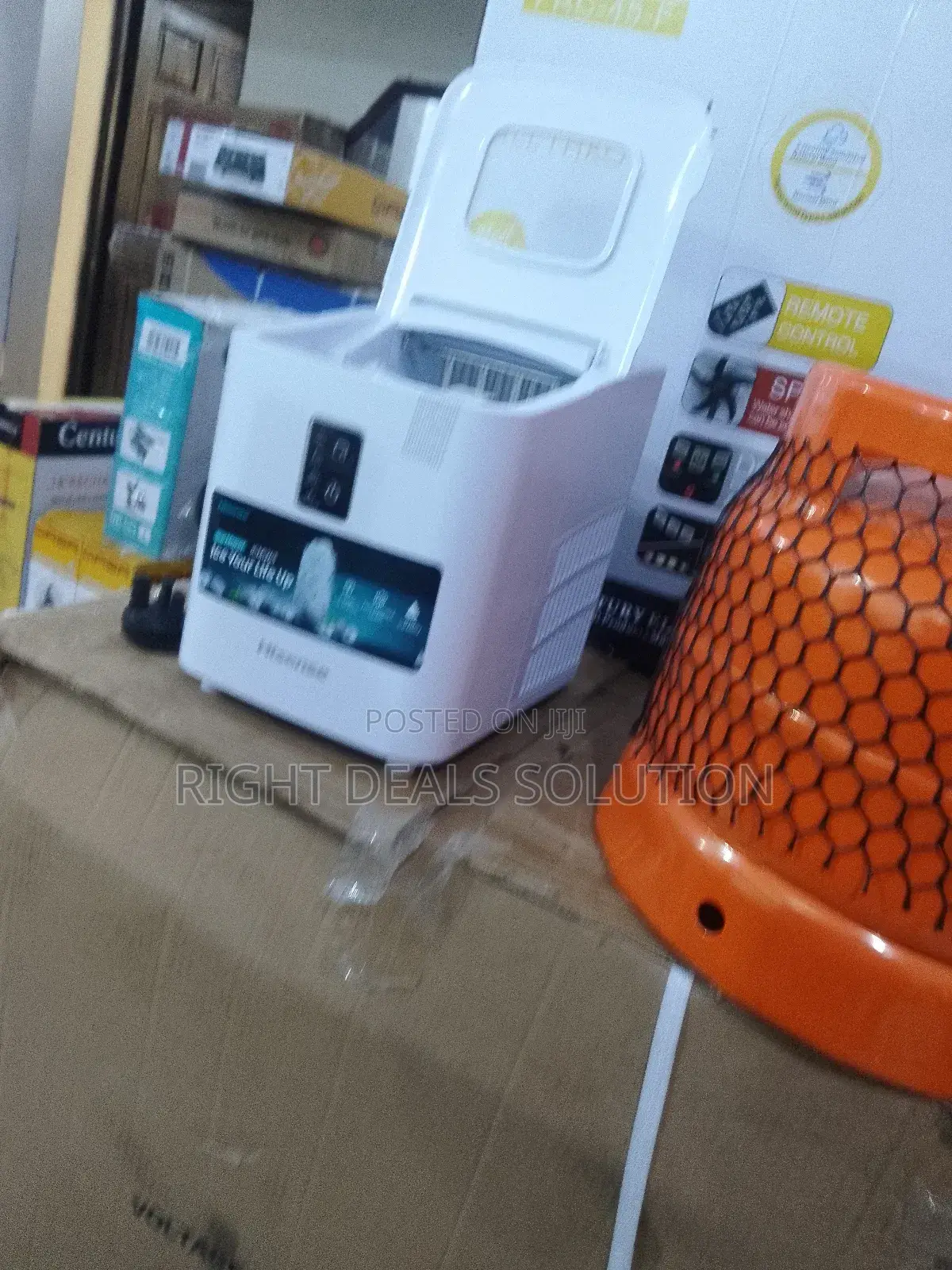 Hisense 12kg Portable Ice Maker: Quick Reliable Cube Production