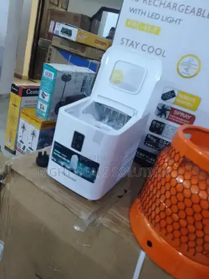 Hisense 12kg Ice Cube Machine – Sleek, Quiet, Energy-Efficient
