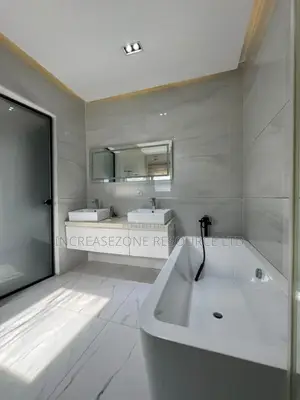 5bdrm Duplex in Ikoyi for sale