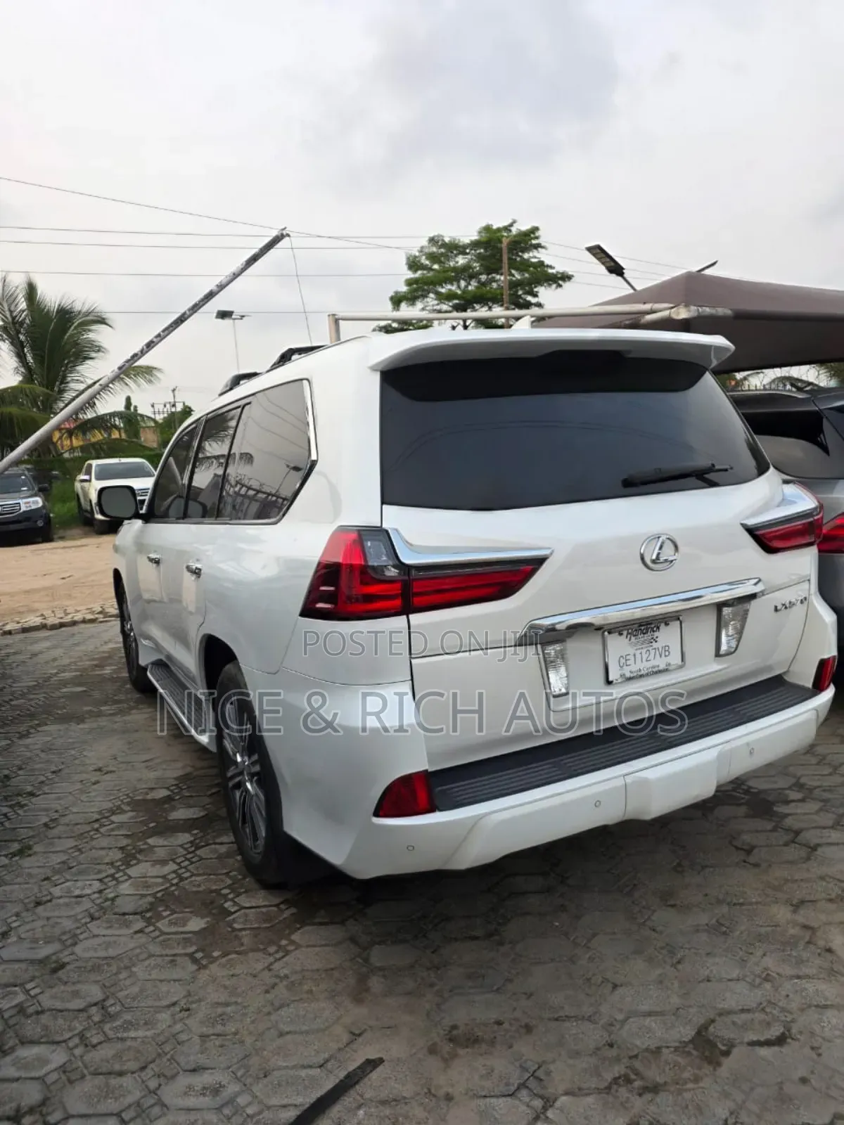 Lexus LX 2017 White