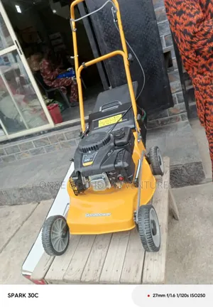 Globalpower 500 Series Lawn Mower