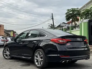 Hyundai Sonata Limited 2.0T Seban (2.0L 4cyl 6A) 2016 Black