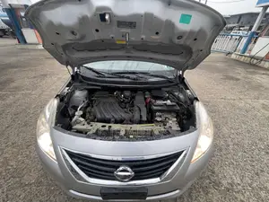 Nissan Versa 1.6 S Sedan CVT 2012 Silver