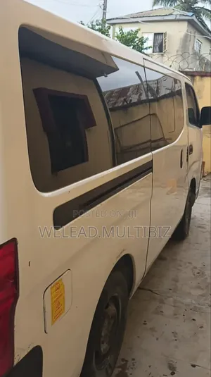 Nissan Caravan (Urvan) 2014 White