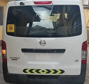 Nissan Caravan (Urvan) 2014 White