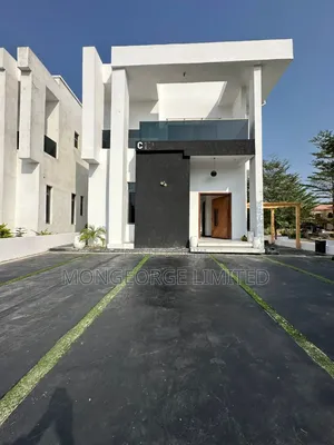 5bdrm Duplex in Chevron for sale