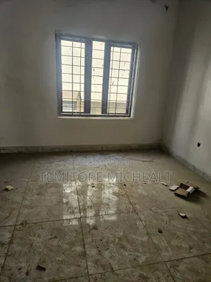 4bdrm Townhouse / Terrace in Wuye for rent
