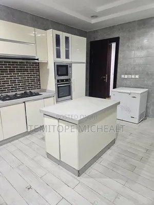 Furnished 5bdrm Duplex in Wuye Main for rent