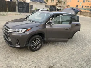 Toyota Highlander 2016 Gray