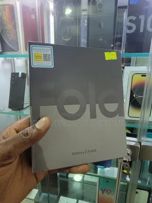 New Samsung Galaxy Z Fold4 256 GB Black