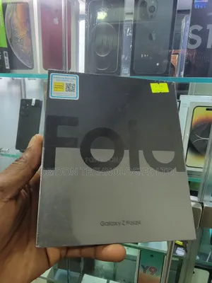 New Samsung Galaxy Z Fold4 256 GB Black
