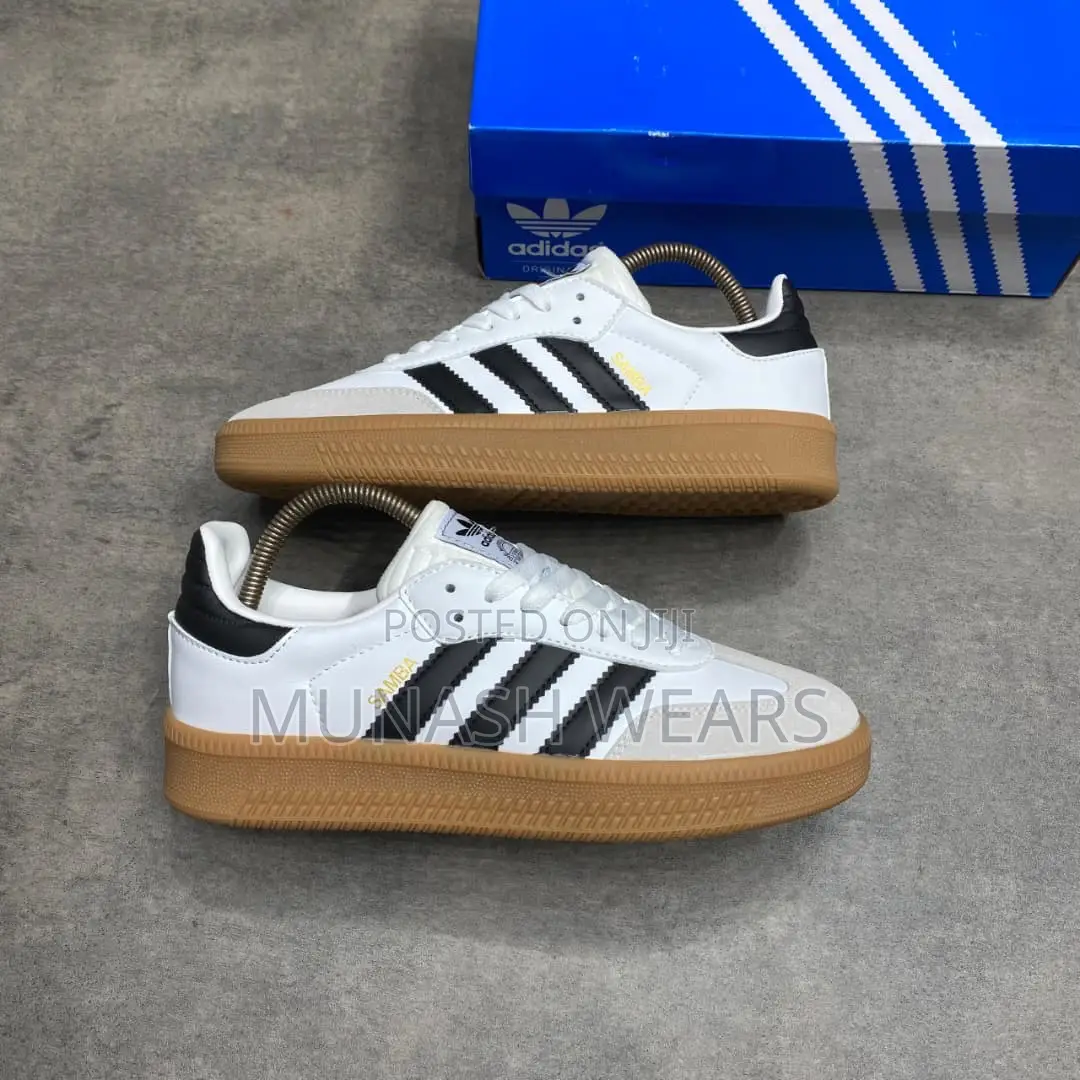 Addidas Sneakers 40-46 Available