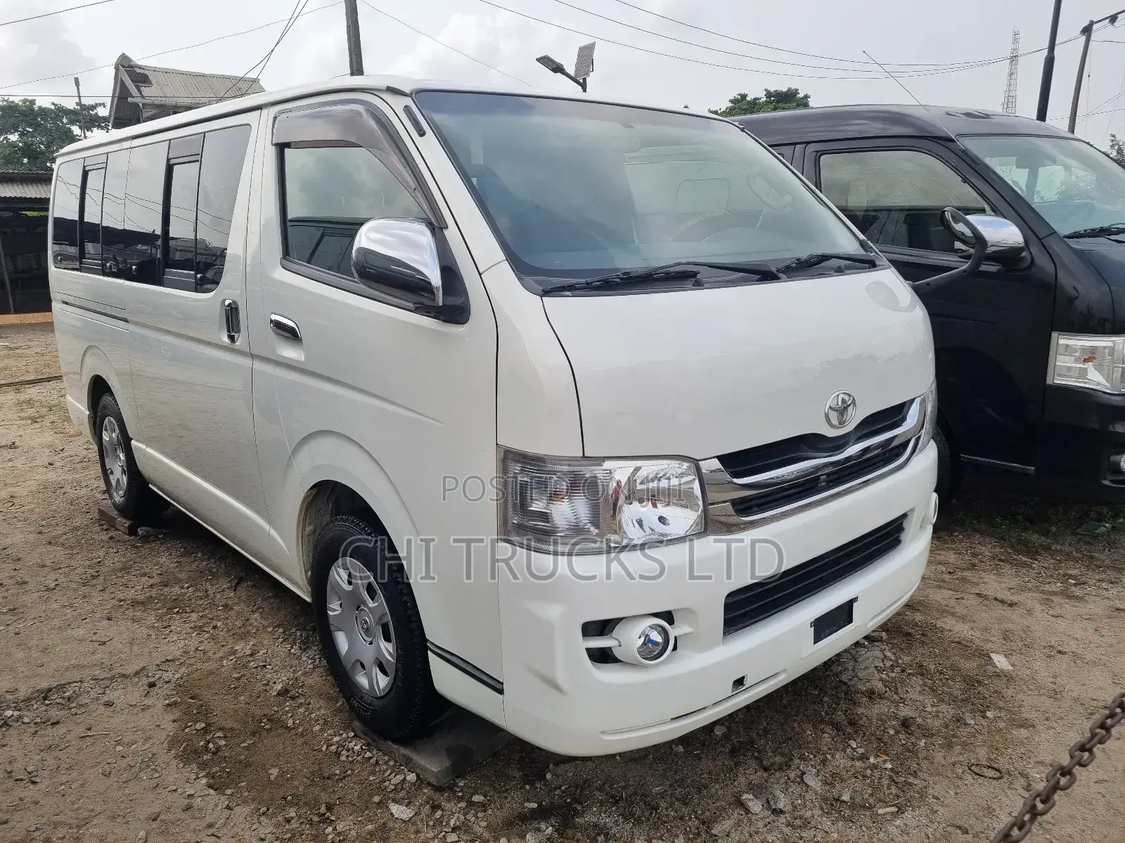 Toyota HiAce 2013 White
