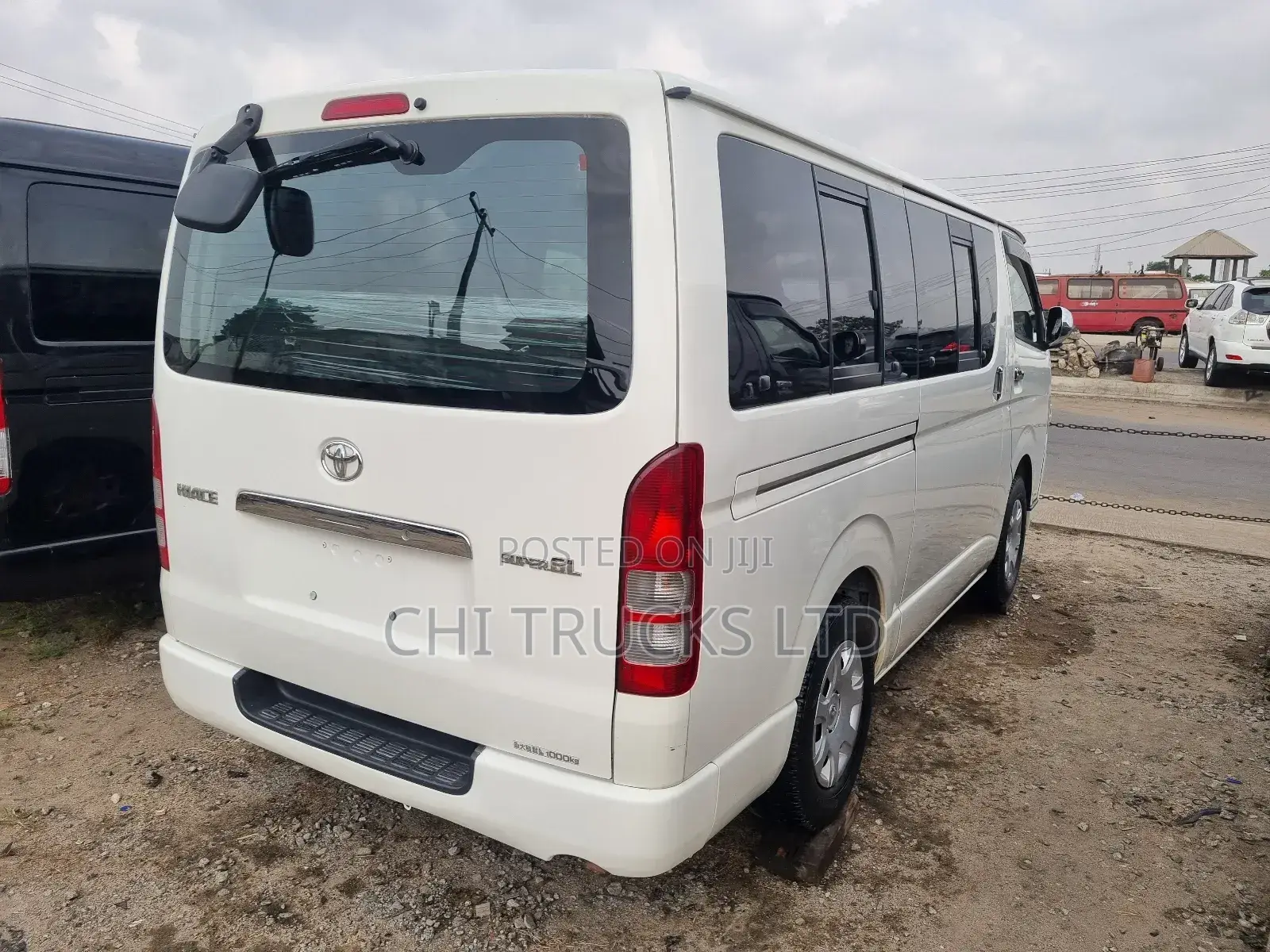 Toyota HiAce 2013 White
