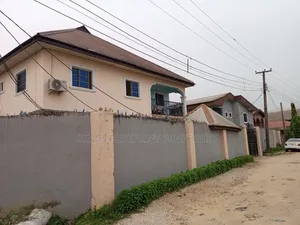 2bdrm Block of Flats in Inewi, Warri for sale