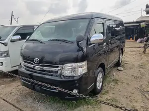 Toyota HiAce 2012 Black
