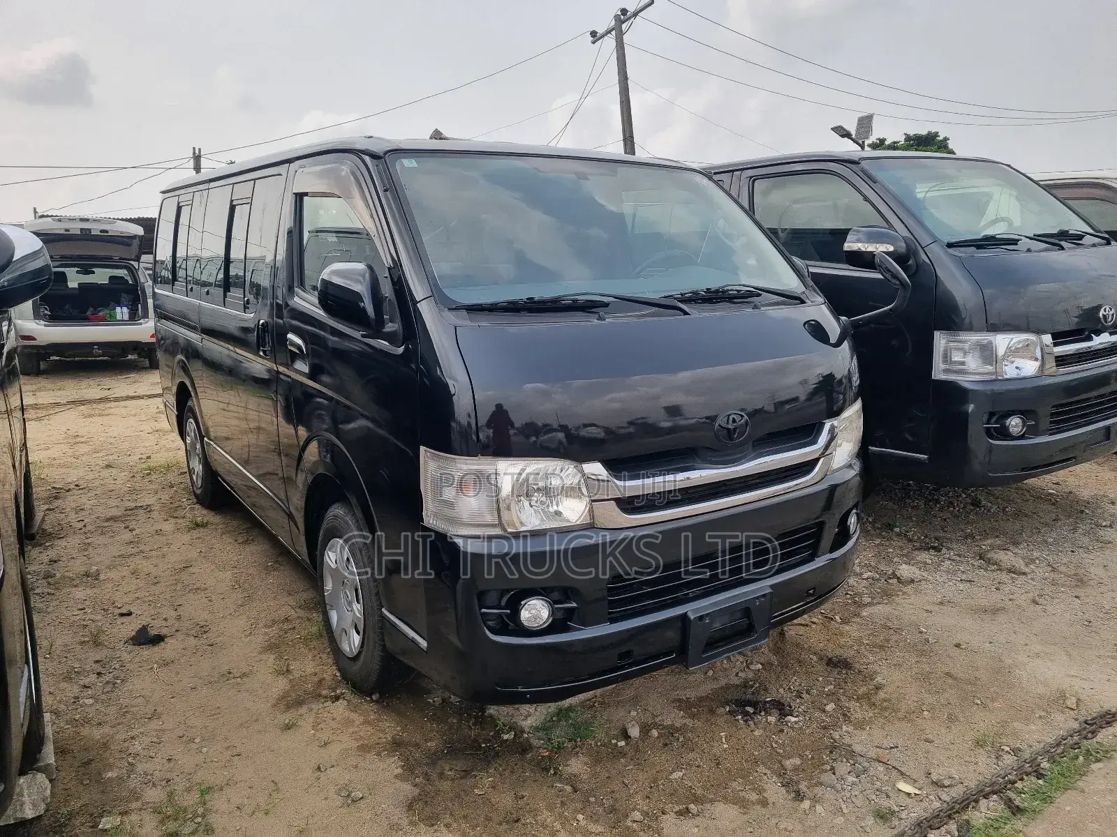 Toyota HiAce 2011 Black