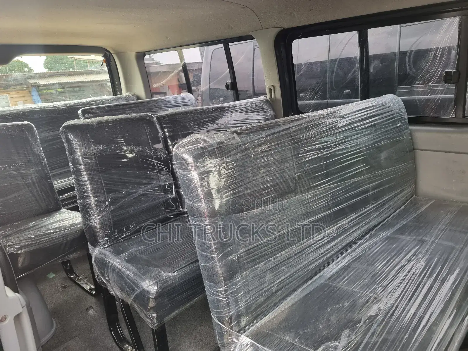 Toyota HiAce 2011 Black