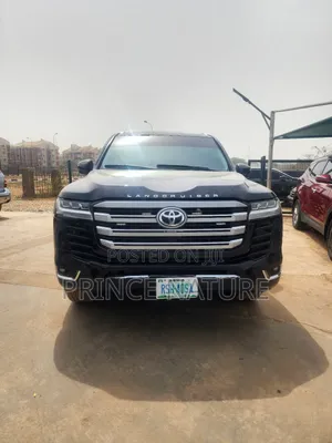 Toyota Land Cruiser 2016 Black