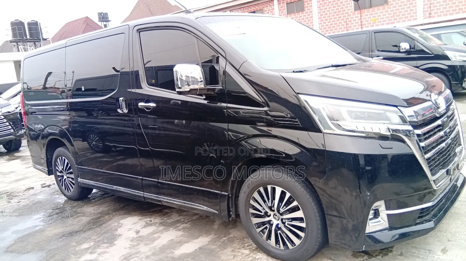 Toyota Granvia 2023 Black