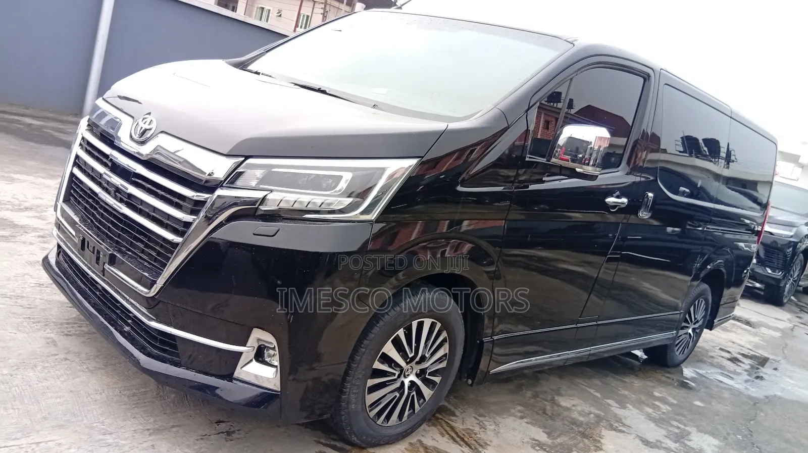 Toyota Granvia 2023 Black