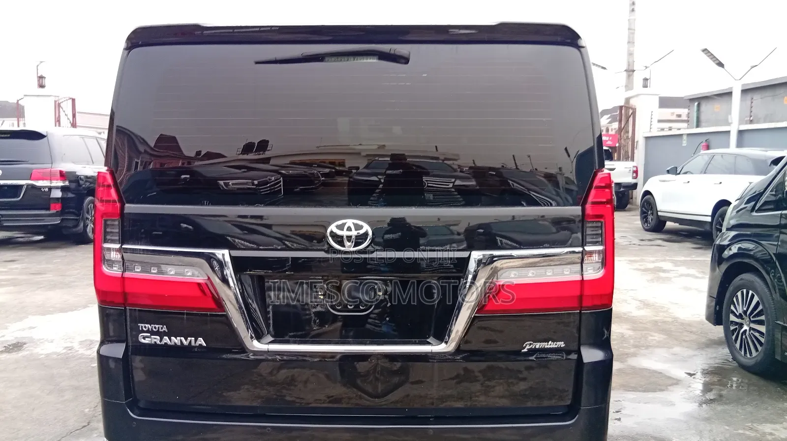 Toyota Granvia 2023 Black