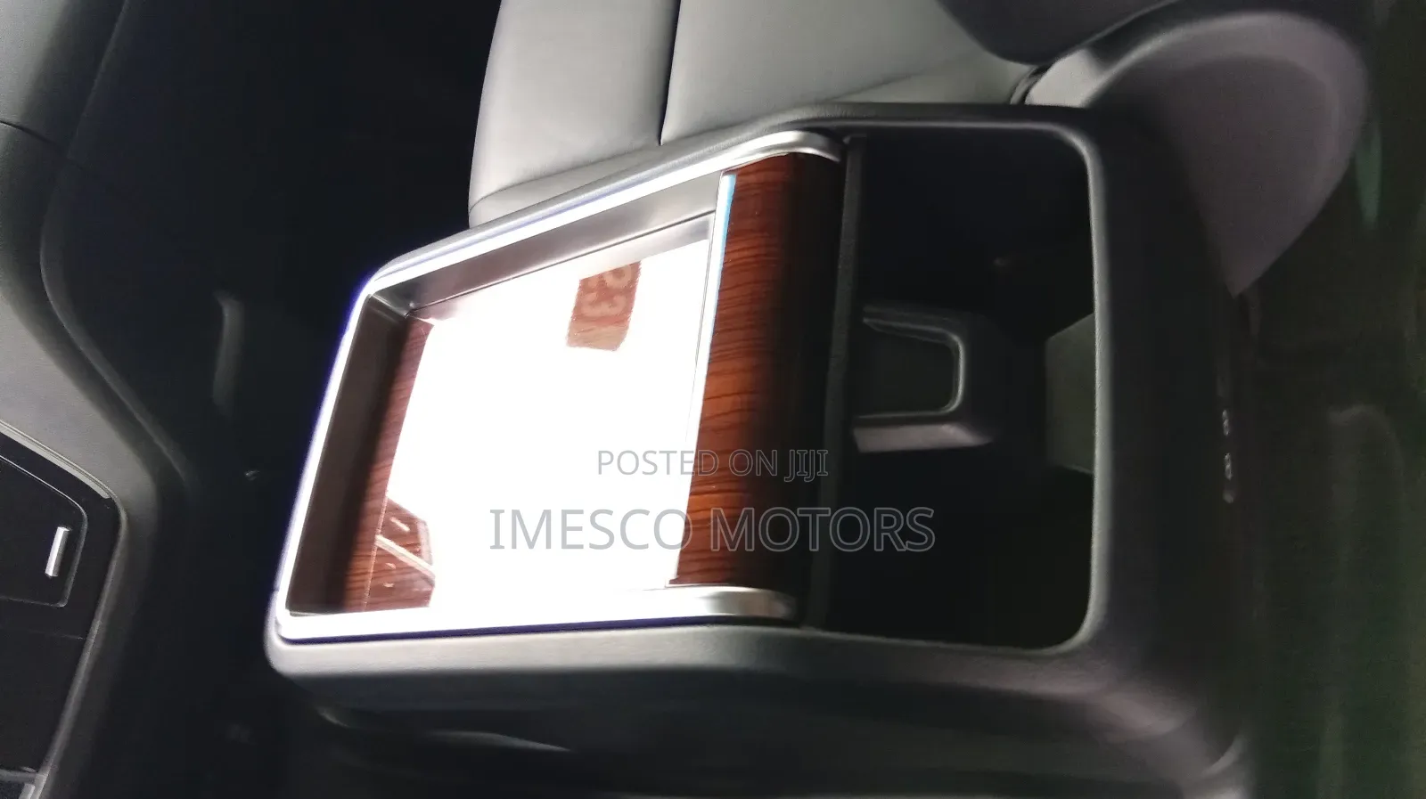 Toyota Granvia 2023 Black