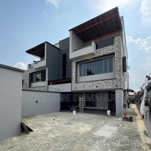 Furnished 5bdrm Duplex in Gbagada for sale