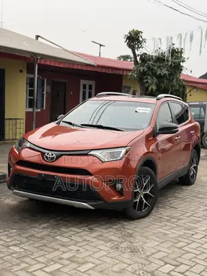 Toyota RAV4 SE AWD (2.5L 4cyl 6A) 2016