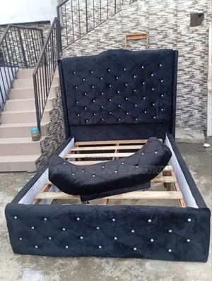 4×6 Luxury Upholstered Bed Frame With Foot Rest