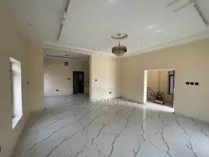 4bdrm Townhouse / Terrace in Mabushi for rent