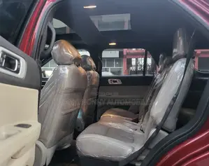 Ford Explorer XLT 4dr 4x4 (3.5L 6cyl 6A) 2012 Red