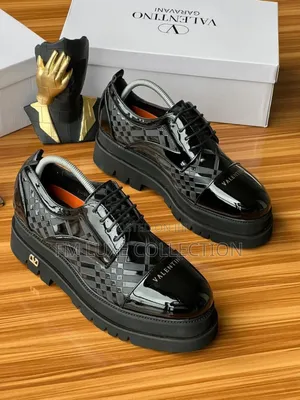 Luxury Men Black Leather Valentino Shoe