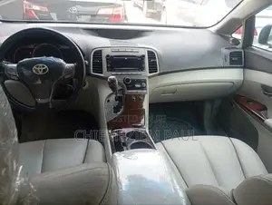 Toyota Venza V6 AWD 2012 Silver