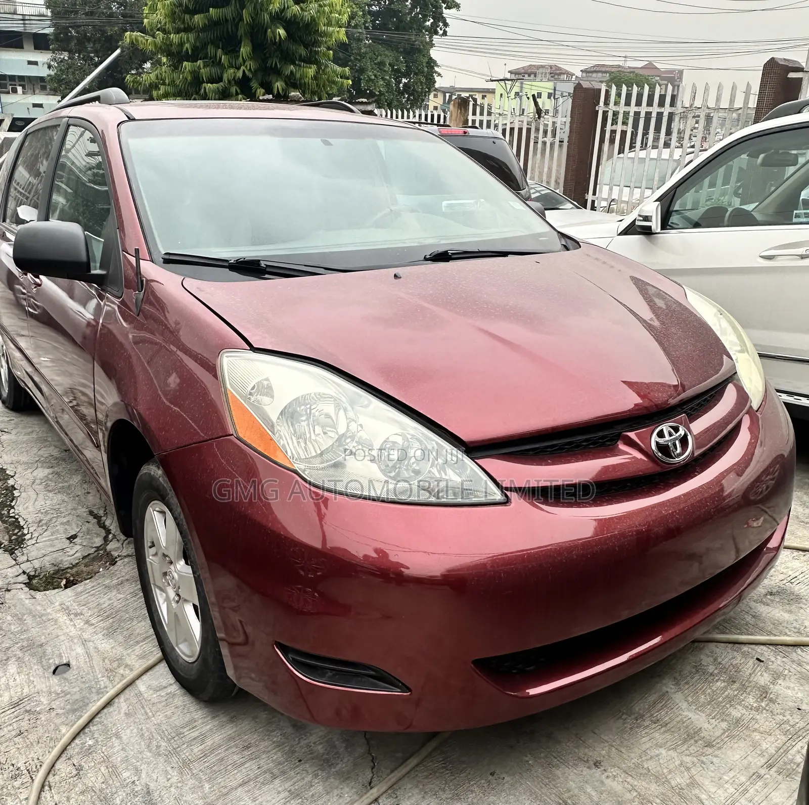 Toyota Sienna 2007 Red