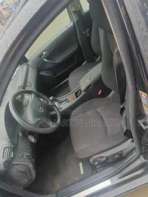 Mercedes-Benz 190 2006 Black