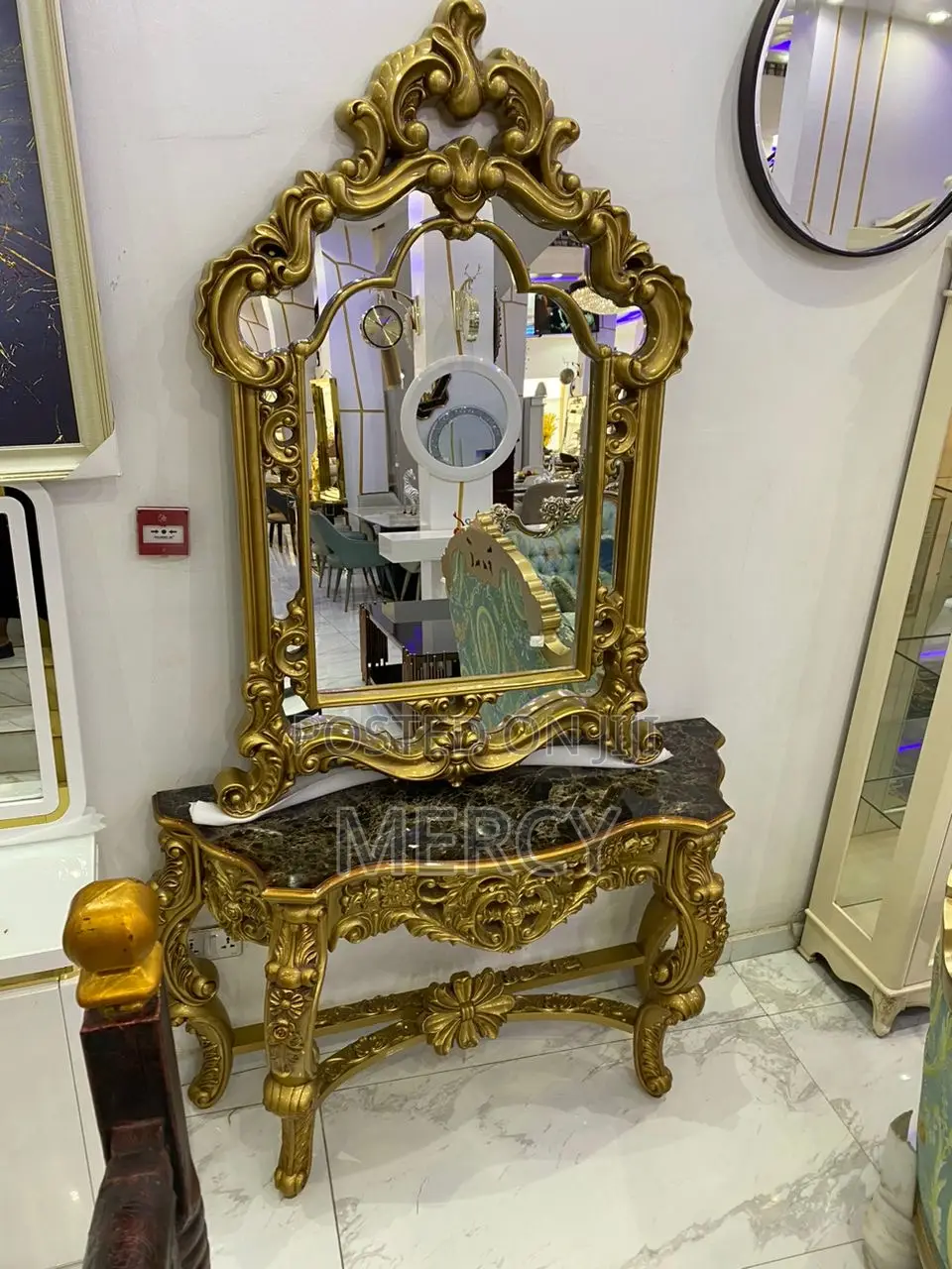 Luxury Royal Mirror Console and Table