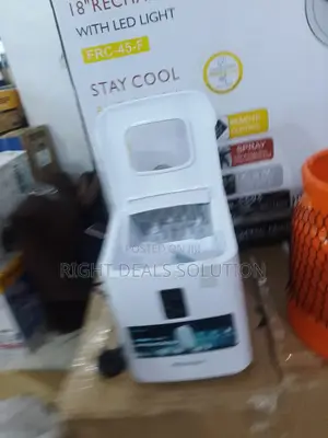 Hisense 12kg Ice Maker – Perfect for Home Bar, Office, or Party